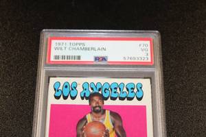 lot 225 image: 1971-72 Topps Wilt Chamberlain #70 PSA 3