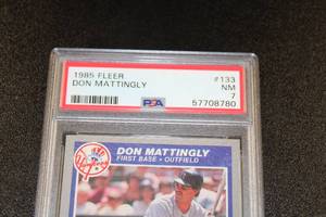 lot 232 image: 1985 Fleer Don Mattingly #133 Rookie Card PSA 7