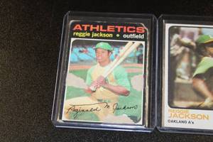 lot 260 image: Vintage Reggie Jackson Collection Lot  4 Cards