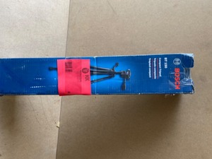 Bosch Compact Tripod with Extendable Height for Use with Line Lasers, Point Lasers, and Laser Distance Tape Measuring Tools