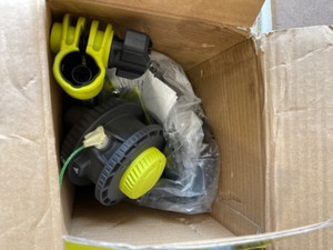 RYOBI 40V Expand-It Cordless Battery Attachment Capable String Trimmer with 4.0 Ah Battery and Charger