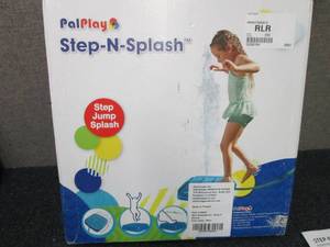 Step N Splash open box Retail $44.9...