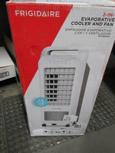 Frigidaire Portable 1.5-Gallon Evap...