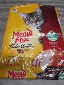 13.5 lb Bag Meow Mix Tender Centers...