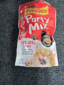 10- 2.1 oz pks Friskies Party Mix f...