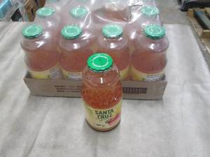 12- 32 oz Bottles Santa Cruz Strawb...
