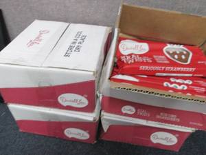 4 Cases 8x10 oz Darrell Lea Serious...