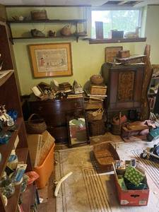 Entire Contents of Room Antique Dealers Special