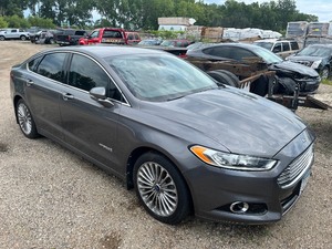 2013 Ford Fusion Titanium Hybrid..MECHANIC SPECIAL