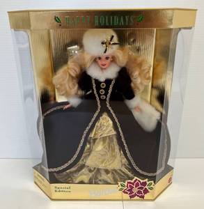 1996 Happy Holidays Special Edition Barbie NIB