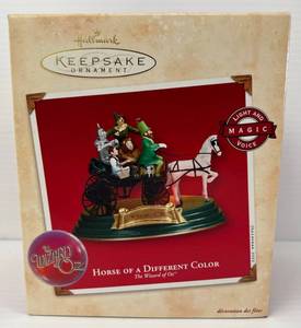 Hallmark Keepsake Ornament The Wizard Of Oz  Horse Of A Different Color NIB Light And Magic Voice