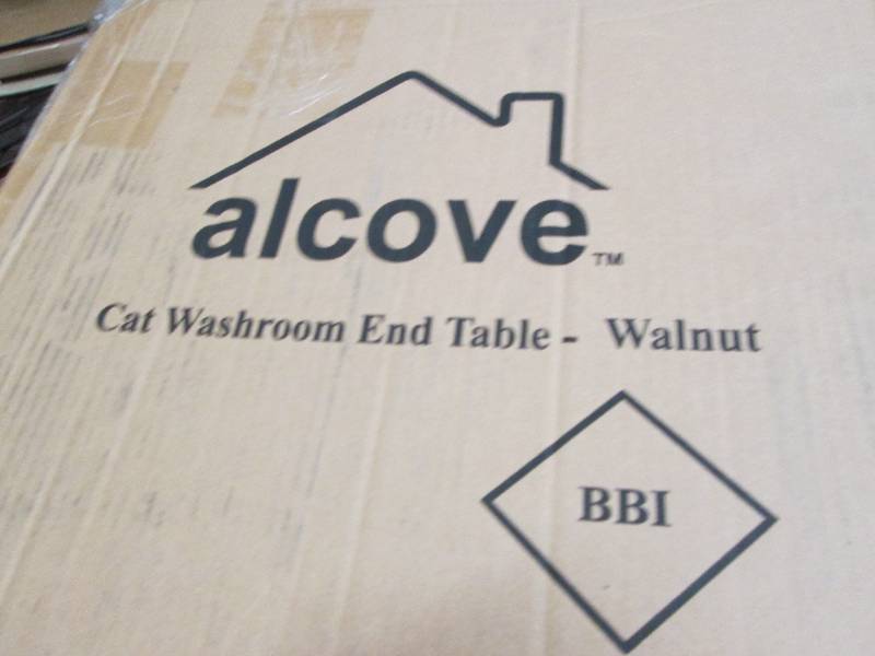 Cat Washroom End Table open box Ret...
