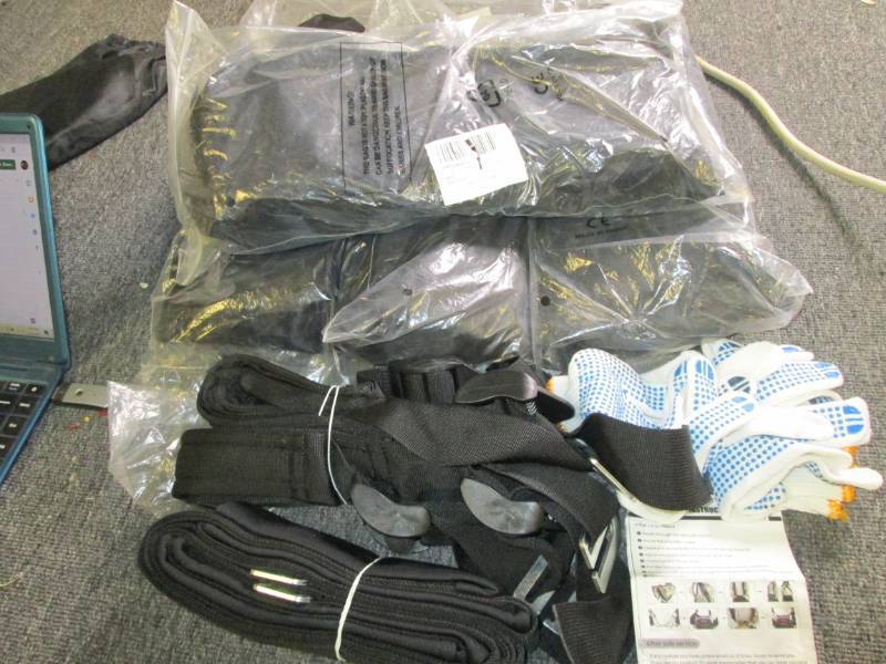 5 bags of lifting straps and gloves...