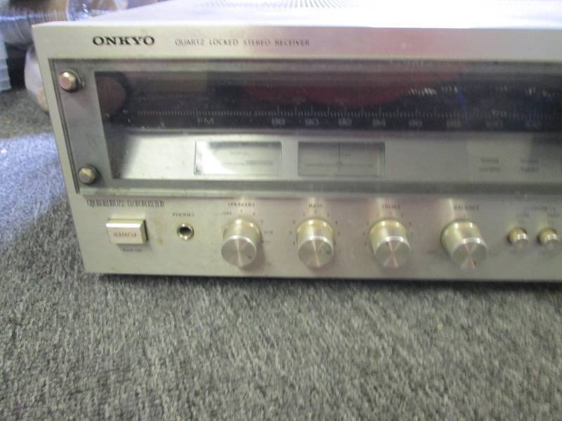 onkyo quartz locked stereo receiver...
