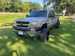 lot 1 image: 2004 CHVROLET 2500HD 6.6L DURAMAX TURBO DIESEL 4X4