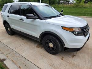 lot 3 image: 2015  FORD EXPLORER UTILITY POLICE INTERCEPTOR