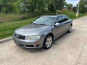 lot 6 image: 2004 AUDI A8 L QUATTRO V8