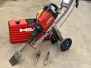 lot 22 image: Hilti TE-1000-AVR With Makinex Trolley