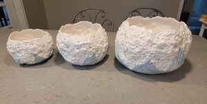 lot 165 image: Delicate Ceramic Floral Bowls