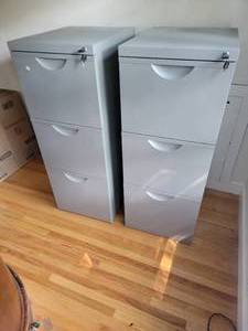 lot 275 image: Triple Filing Cabinet Pair
