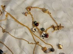 lot 43 image: Joan Rivers Costume Jewelry Collection