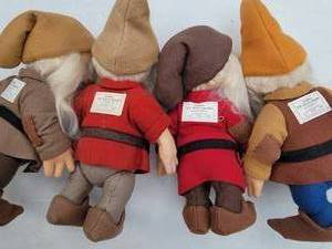 lot 151A image: Disney R. John Wright Seven Dwarf Dolls  lot of 4