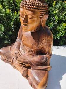 lot 112 image: Carved Wood Meditating Buddha