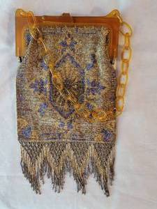 lot 182 image: Antique Micro Bead Hangbag