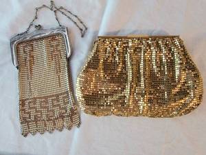 lot 184 image: Vintage Art Deco Mesh Handbags  lot of 2