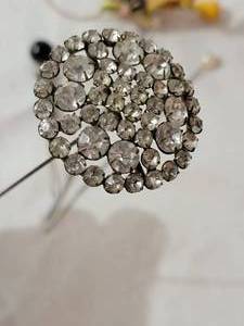 lot 217 image: Vintage Ladies Hat Pins