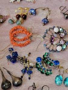 lot 228 image: Huge Collection of Vintage  Sterling  Fashion Earrings