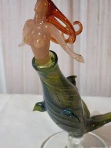 lot 7 image: Art Glass Mermaid Perfume Scent Bottle, signed Milon Townsend