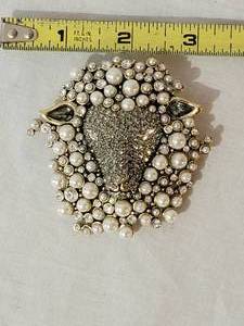 lot 232 image: Heidi Daus Had a Little Lamb Jeweled Brooch