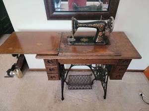 Brilliant Antique Singer Sewing Table