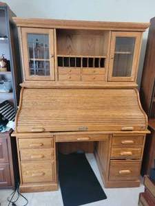 Amazing Roll Top Desk