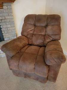 lot 408 image: Cozy Brown Recliner Armchair
