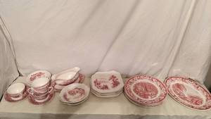 lot 546 image: Vintage Castle on the Lake Johnson Bros England Table Set