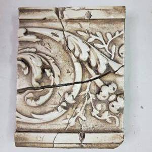 lot 590 image: Vintage Retired Sid Dickens Memory Block- Italian Decorative Moulding