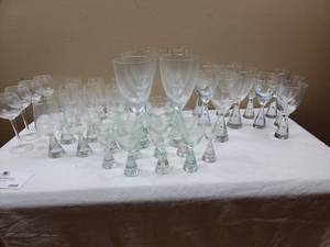 lot 668 image: Assorted Wine Glass Collection 40pc