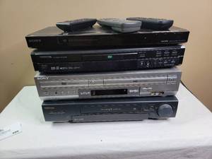 lot 688 image: Vintage Sony & Toshiba DVD Player Collection