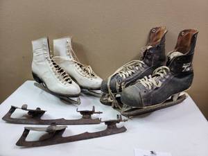 lot 609 image: Vintage Super Track Ice Skates Set