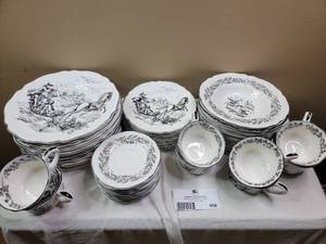 lot 658 image: New England Toile Tableware Set 40pc