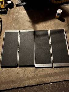 lot 627 image: Portable Wheelchair Ramp