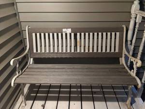 lot 683 image: White Wooden Bench W 50 D 16 H 32.5
