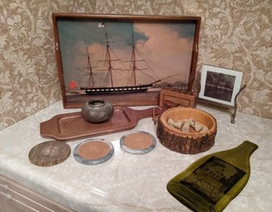 lot 703 image: Gorgeous Vintage Wooden & Ceramic Collection-11 Pieces,Antique Cigarette Box & More