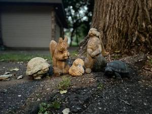 lot 681 image: Stone Assorted Statue Collection