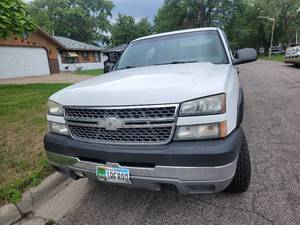 2005 Chevrolet Silverado 2500 HD Crew Cab LT Pickup 4D 6 12 ft