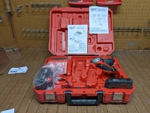 Working 18 Volt Cordless Milwaukee Impact Wrenches & Impact Driver In Case with Manual
