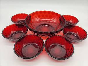 lot 04 image: 7 Anchor Hocking Bubble Royal Ruby Berry Bowls
