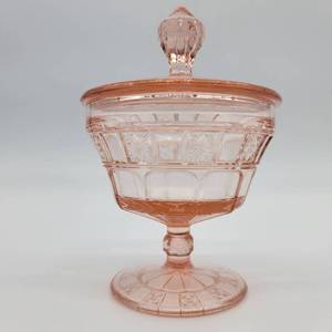 lot 26 image: Jeanette Glass Company Doric Rose Sugar Bowl 1935-1938
